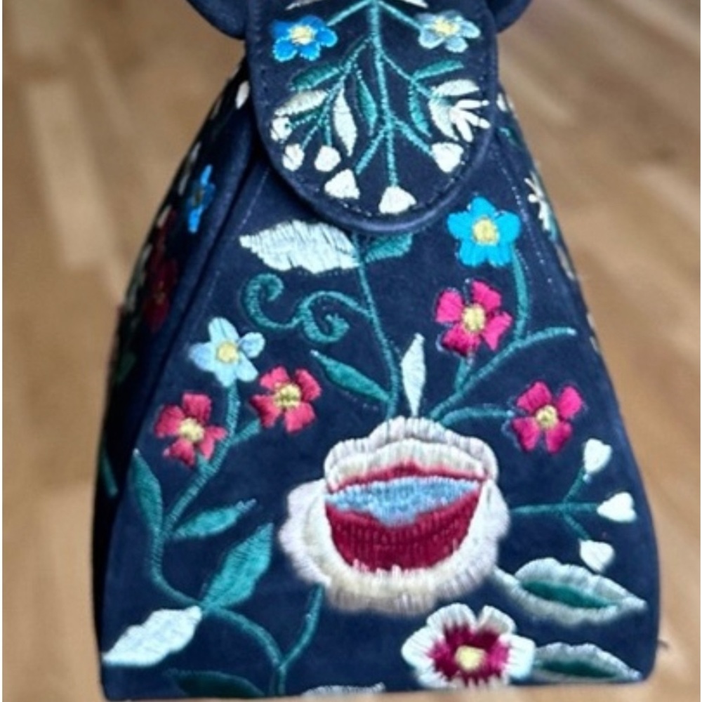 MOYNA Embroidered Mini Purse
